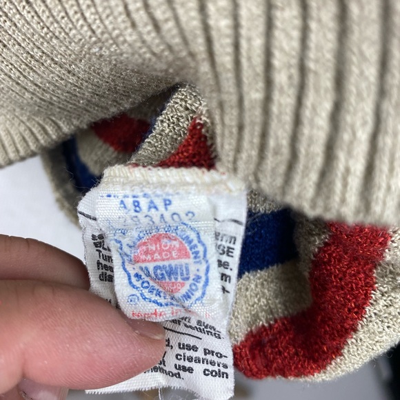 70s VTG V Neck Blue & Red Striped Sweater Size M - Picture 6 of 8